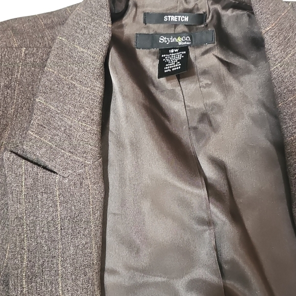 Elegant Womens Pants Suit 18W Brown Pinstripe Lined Double Breast Career Office - Picture 5 of 16